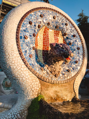 Mosaic tile fountain of dog at Park Guell