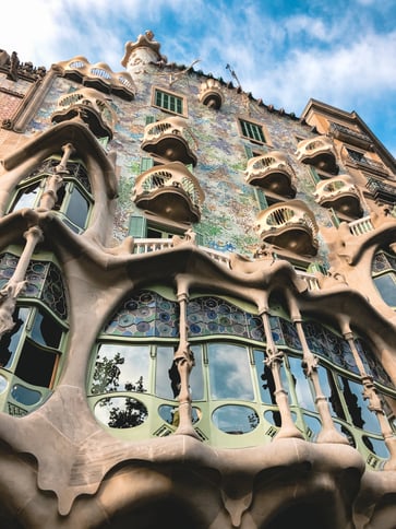 Casa Batllo facade architecture skeletal balconies