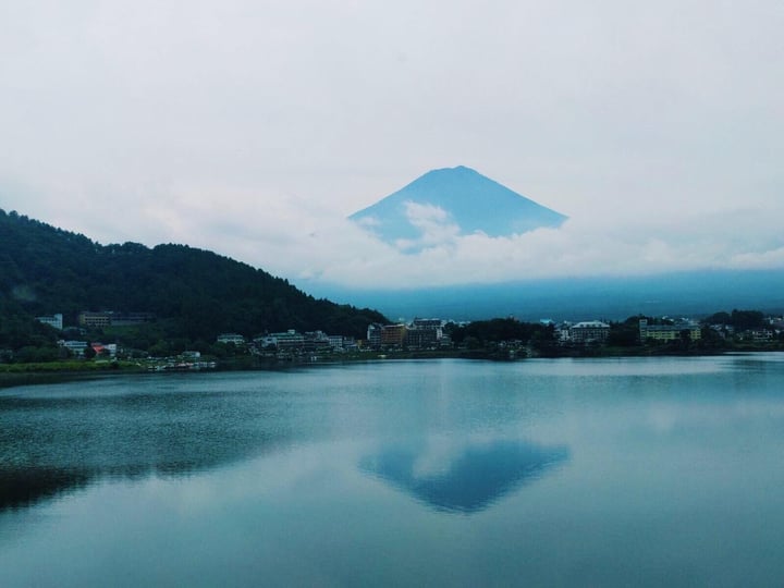 Muslim-travel-Hakone-Mt-Fuji-view-lake-ashi.jpg