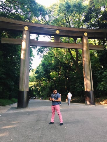 Muslim-travel-Tokyo-Meiji-Shrine-Gate.jpg