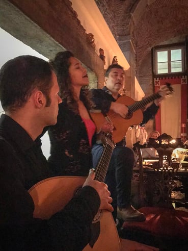 Muslim-travel-guide-Lisbon-fado-restaurant