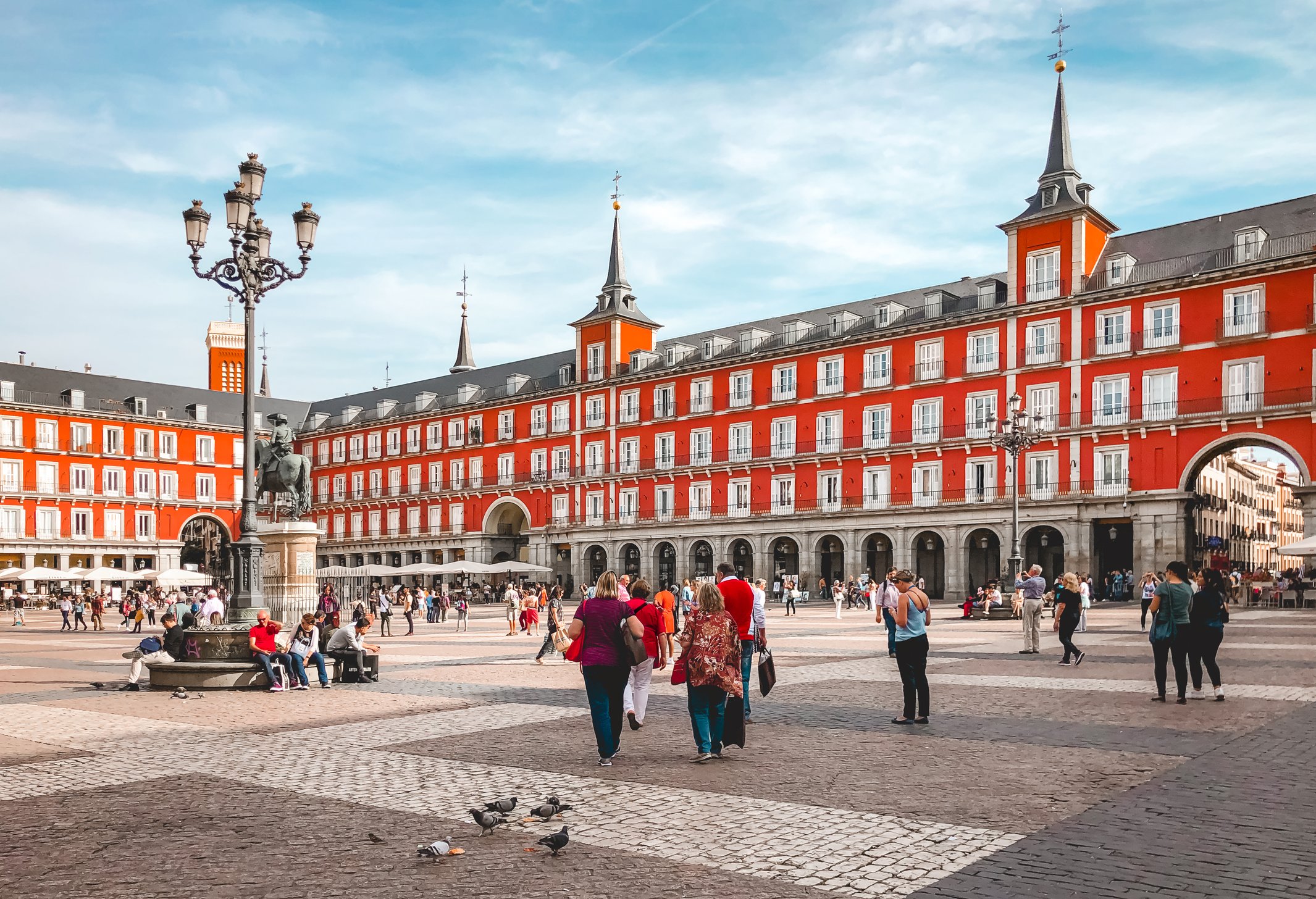 Plaza Mayor travel guide Madrid