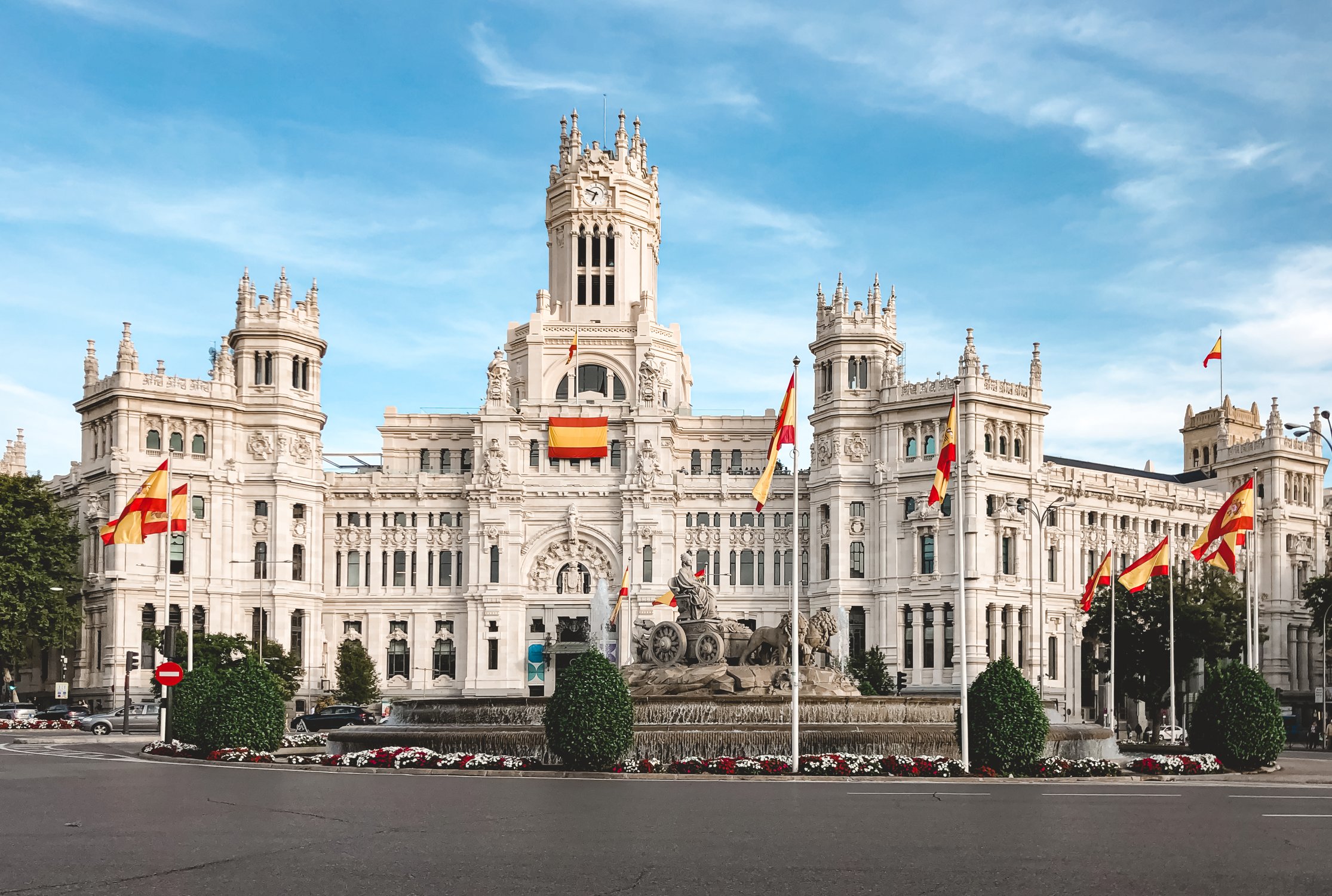 Plaza De Cibeles architecture Madrid