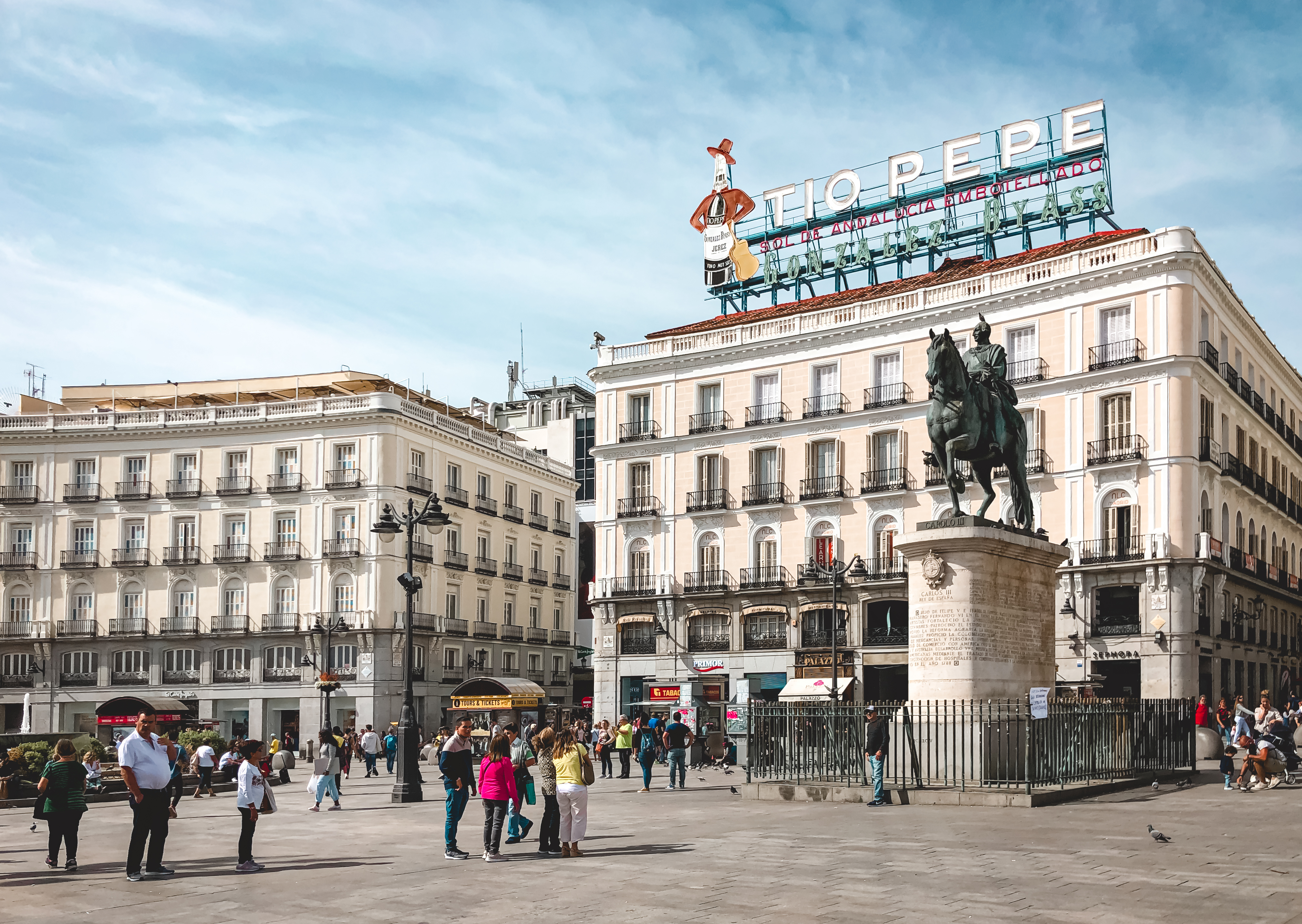 Solo sightseeing in Madrid Spain