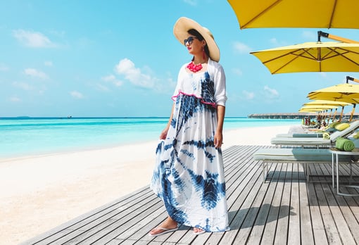 Muslim-travel-blogger-best-Maldives-guide-poolside