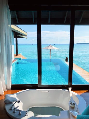 Muslim-travel-guide-Maldives-blog-resort-with-private-pool