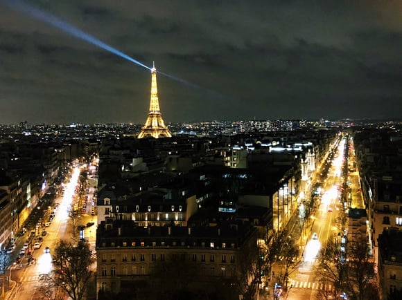 Muslim-travel-tips-Eiffel-Tower-lit-up.jpg