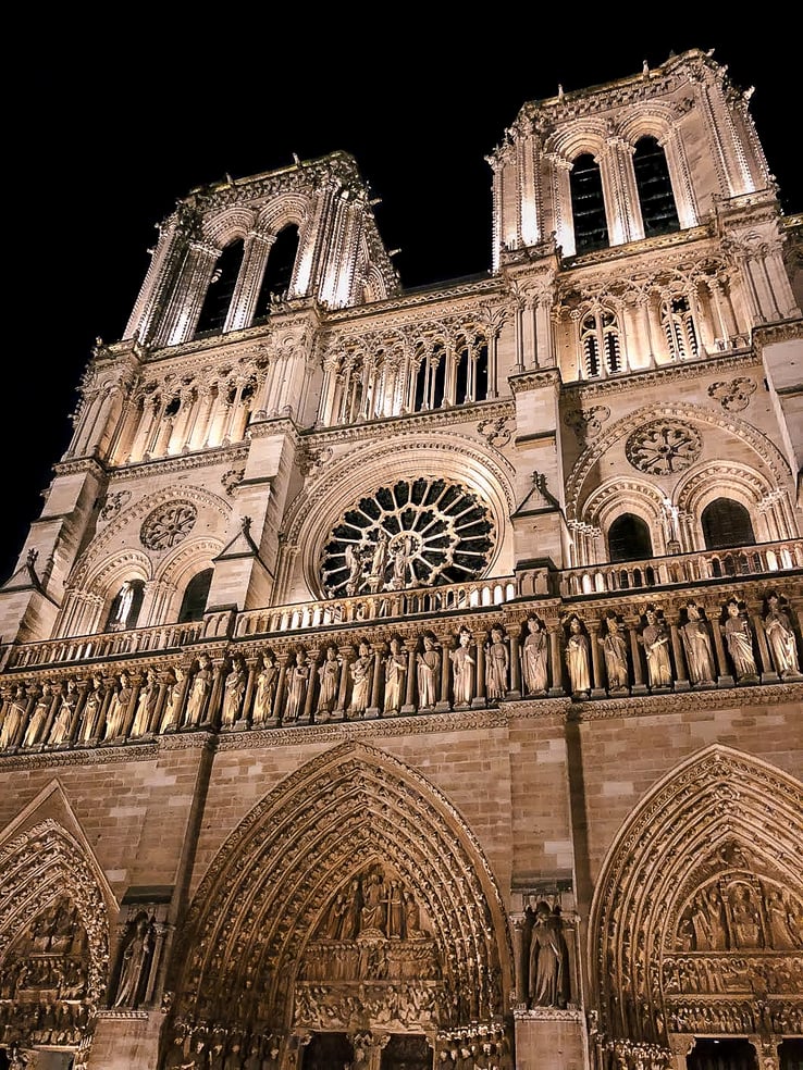 Notre-Dame facade at night