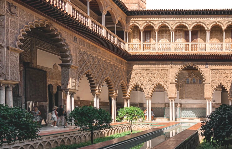 Seville Alcazar courtyard with interlocking arches 