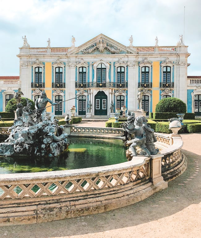 Muslim-travel-guide-Sintra-Portugal-Palace-of-Queluz-exterior
