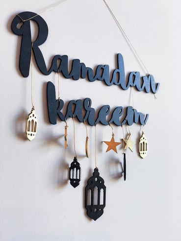 Ramadan-kareem-hanging-sign-decoration