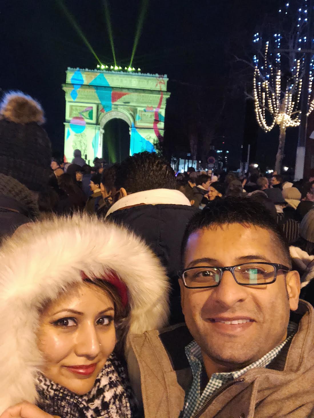 Muslim-travel-tips-Paris-New-Years-Eve-Arc-de-Triomphe.jpg